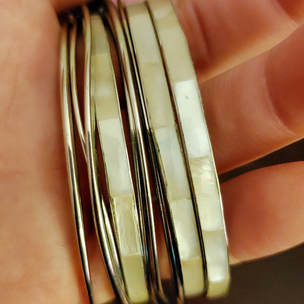 3/$15 Deal! - Ceramic & Silver Bangle Bracelet Set - Picture 4 of 4